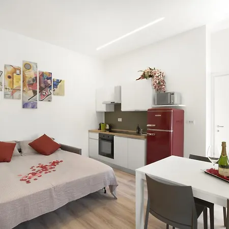 Petra's Lovely House Apartment Verona