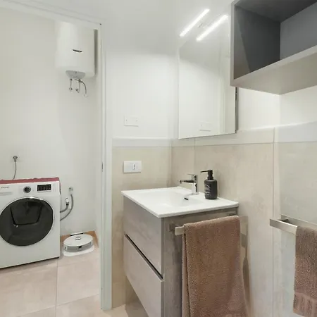 Petra's Lovely House *