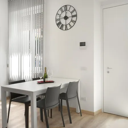 Petra's Lovely House *