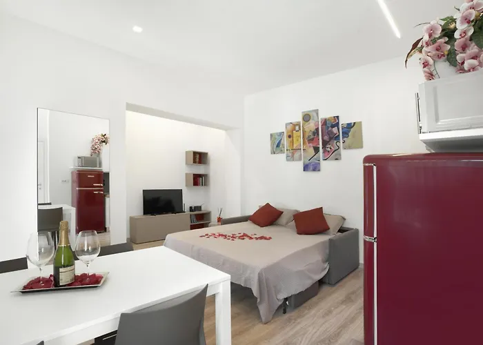 Petra's Lovely House *