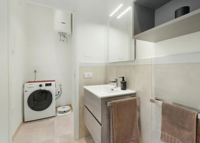 Petra's Lovely House *